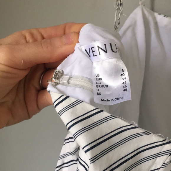 Venus halter top with side bow tie - Picture 3 of 3